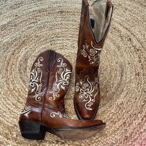 Women’s Brown Embroidered Heeled Cowboy Boots